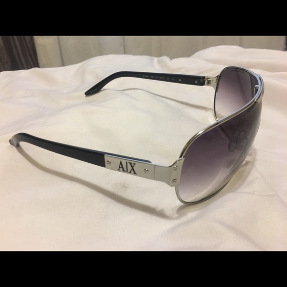 ARMANI EXCHANGE Sunglasses 🕶 - Picture 3 of 6